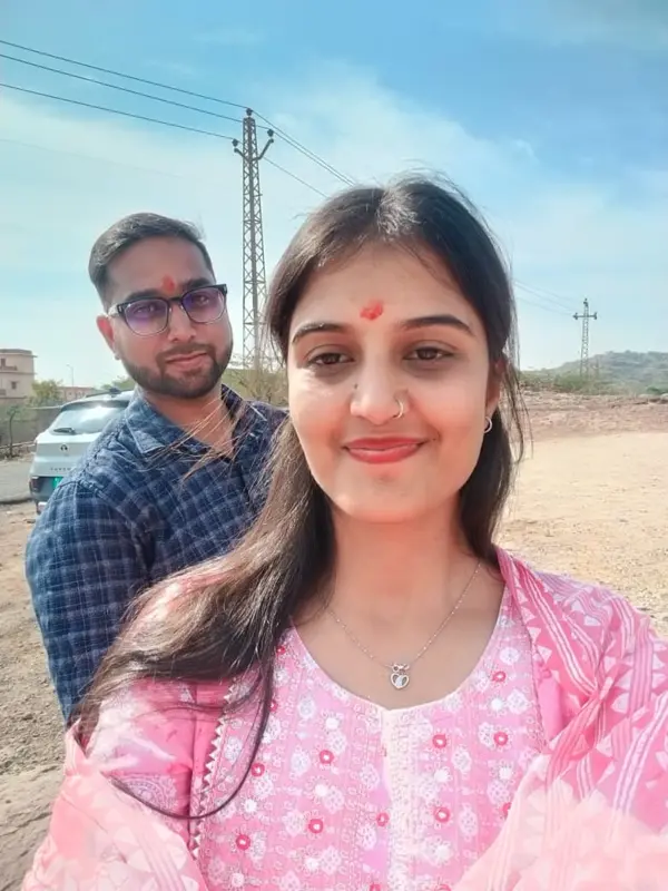 Pooja and Himanshu, photo 5
